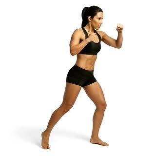 Exécution de l'exercice boxe débutant, muscles sollicités : bras, au poids du corps