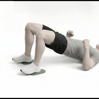 Exécution de l'exercice curl ischios slider excentrique lent, muscles sollicités : jambes, au poids du corps